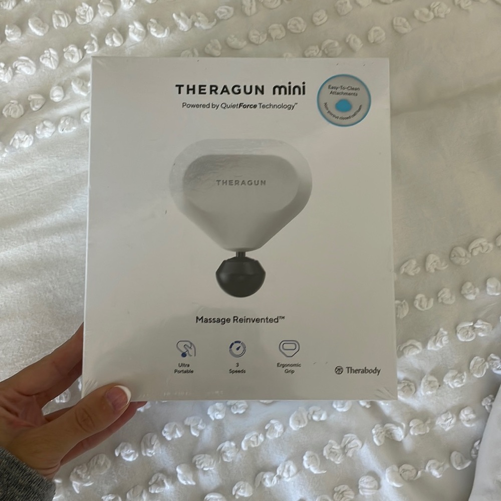 Theragun mini white